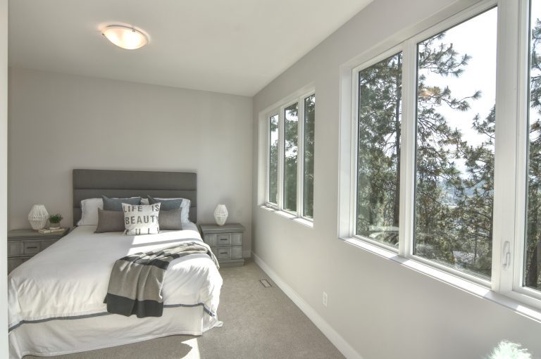 Property Of:      Craig Upshaw